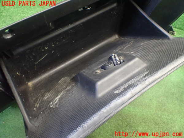 1UPJ-25157516]BMW Z3 ロードスター E36/7(CL20)グローブボックス1 中古_m0005.jpg