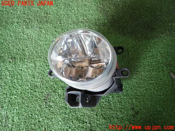 1UPJ-25171182]エスティマ(ACR50W)左フォグ 中古_m0001.jpg