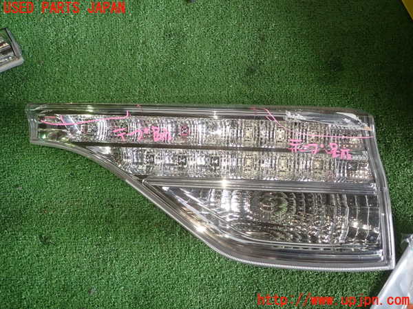1UPJ-25171550]エスティマ(ACR50W)右リアフィニッシャー 中古_m0001.jpg