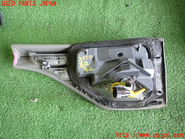 1UPJ-25171552]エスティマ(ACR50W)左リアフィニッシャー 中古_m0003.jpg