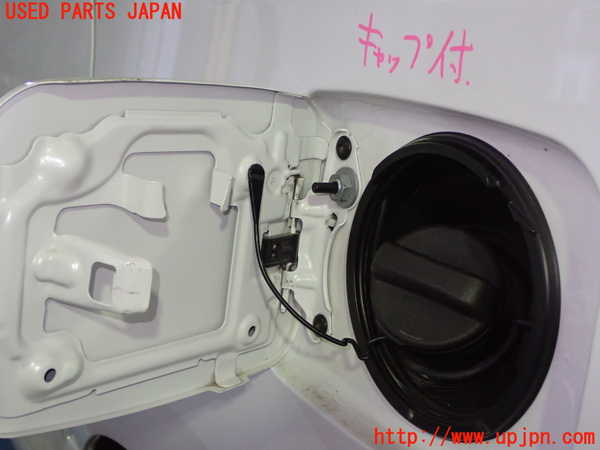 1UPJ-25171690]エスティマ(ACR50W)フューエルリッド 中古_m0002.jpg