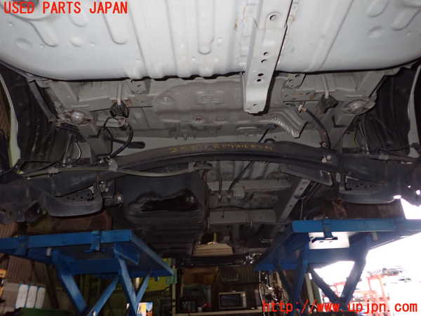 1UPJ-25175380]エスティマ(ACR50W)リアアクスルビーム 中古_m0001.jpg