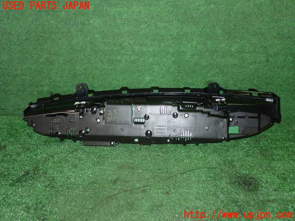 5UPJ-25176170]エスティマ(ACR50W)スピードメーター 中古_m0003.jpg