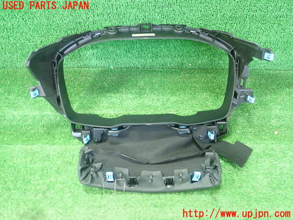 5UPJ-25187510]レヴォーグ(VNH)メーターフード 中古_m0002.jpg