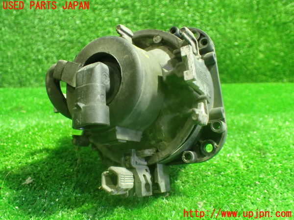 5UPJ-25191182]ロードスター(NB8C)左フォグ 中古_m0003.jpg