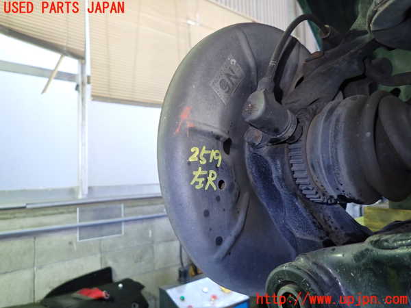 1UPJ-25194305]ロードスター(NB8C)左リアナックルハブ 中古_m0001.jpg