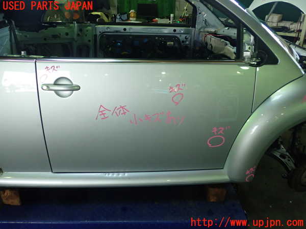 1UPJ-25201230]VW ニュービートルカブリオレ(1YAZJ)右ドア M50V 中古_m0001.jpg