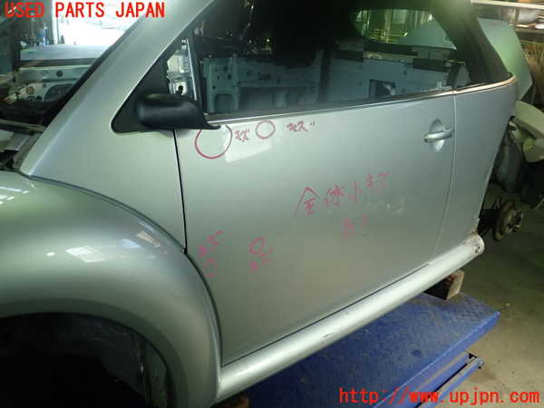 1UPJ-25201260]VW ニュービートルカブリオレ(1YAZJ)左ドア M50V 中古_m0003.jpg