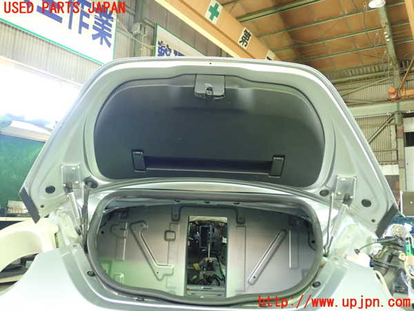 5UPJ-25201500]VW ニュービートルカブリオレ(1YAZJ)トランク 中古_m0005.jpg