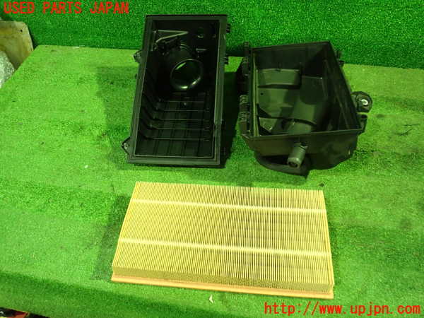 5UPJ-25202560]VW ニュービートルカブリオレ(1YAZJ)エアクリーナーボックス 中古_m0003.jpg