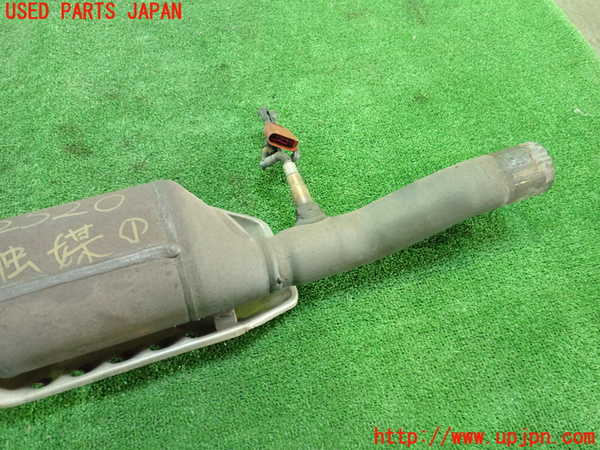 1UPJ-25202661]VW ニュービートルカブリオレ(1YAZJ)触媒1 中古_m0002.jpg