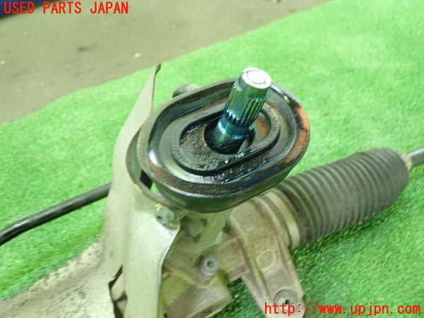 5UPJ-25204235]VW ニュービートルカブリオレ(1YAZJ)パワステギアボックス 中古_m0003.jpg