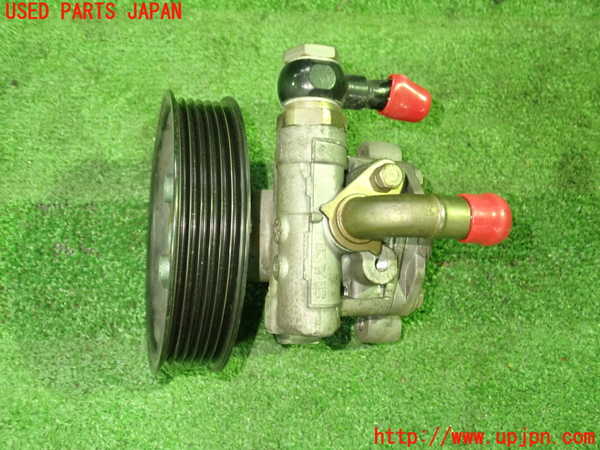 5UPJ-25204250]VW ニュービートルカブリオレ(1YAZJ)パワステポンプ 中古_m0002.jpg