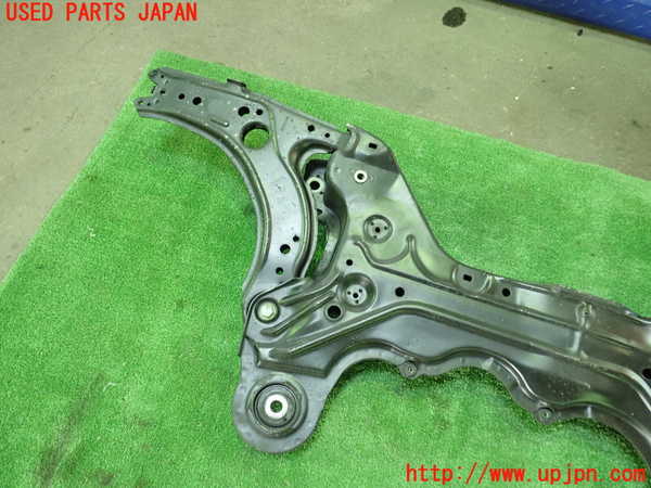 5UPJ-25205285]VW ニュービートルカブリオレ(1YAZJ)フロントメンバー 中古_m0005.jpg
