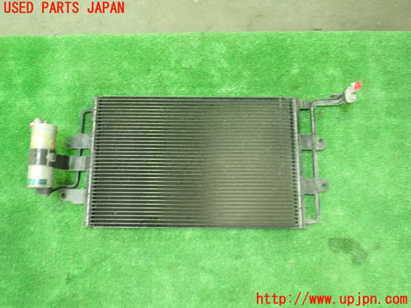 5UPJ-25206031]VW ニュービートルカブリオレ(1YAZJ)エアコンコンデンサー1 中古_m0001.jpg