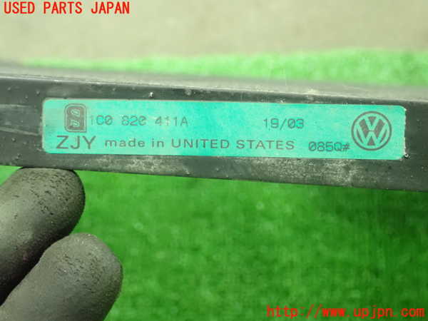 5UPJ-25206031]VW ニュービートルカブリオレ(1YAZJ)エアコンコンデンサー1 中古_m0003.jpg