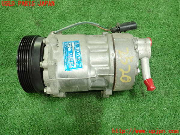 1UPJ-25206025]VW ニュービートルカブリオレ(1YAZJ)エアコンコンプレッサー 中古_m0001.jpg