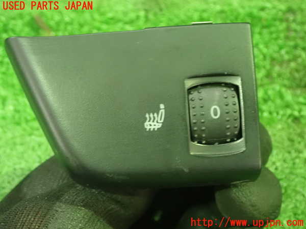 5UPJ-25206308]VW ニュービートルカブリオレ(1YAZJ)スイッチ3（シートヒーター） 中古_m0001.jpg