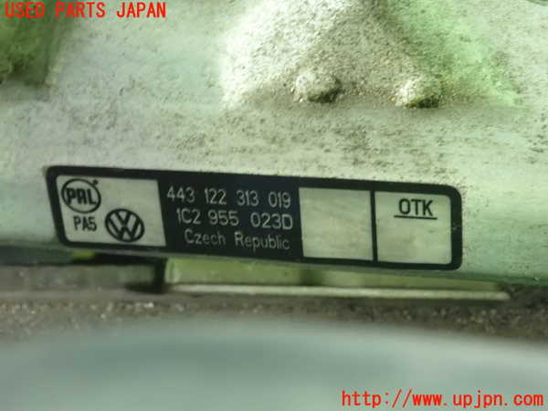 1UPJ-25206770]VW ニュービートルカブリオレ(1YAZJ)フロントワイパーモーター 中古_m0005.jpg
