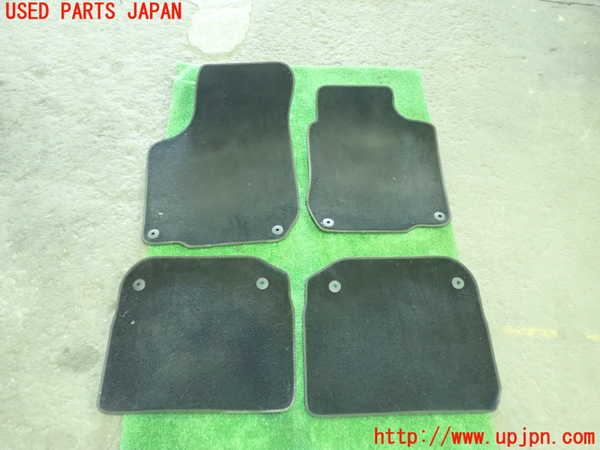 1UPJ-25207800]VW ニュービートルカブリオレ(1YAZJ)フロアマット 中古_m0001.jpg
