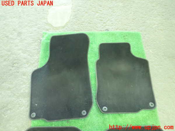 1UPJ-25207800]VW ニュービートルカブリオレ(1YAZJ)フロアマット 中古_m0002.jpg