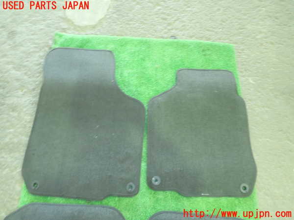 1UPJ-25207800]VW ニュービートルカブリオレ(1YAZJ)フロアマット 中古_m0004.jpg