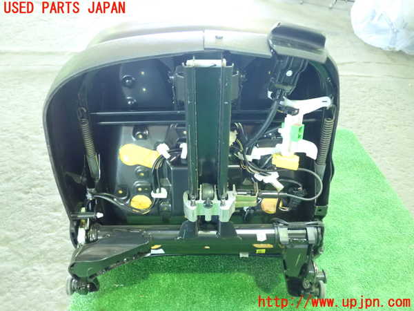 1UPJ-25207035]VW ニュービートルカブリオレ(1YAZJ)運転席シート 中古_m0005.jpg