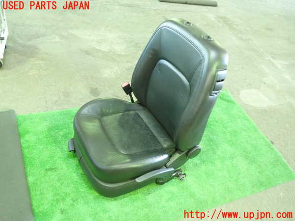 1UPJ-25207065]VW ニュービートルカブリオレ(1YAZJ)助手席シート 中古_m0001.jpg