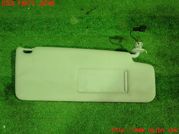 5UPJ-25207625]VW ニュービートルカブリオレ(1YAZJ)室内サンバイザー右側 中古_m0002.jpg
