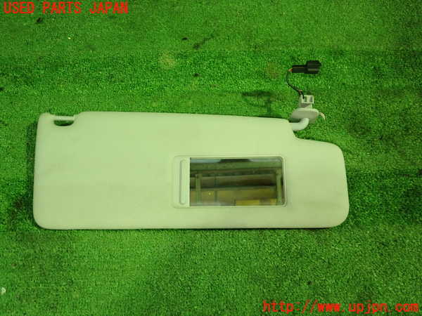 5UPJ-25207625]VW ニュービートルカブリオレ(1YAZJ)室内サンバイザー右側 中古_m0003.jpg