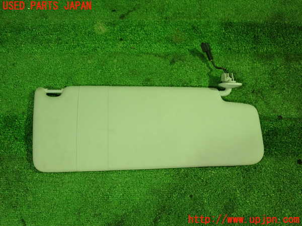 5UPJ-25207630]VW ニュービートルカブリオレ(1YAZJ)室内サンバイザー左側 中古_m0001.jpg