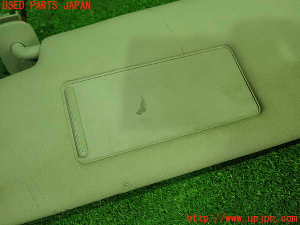 5UPJ-25207630]VW ニュービートルカブリオレ(1YAZJ)室内サンバイザー左側 中古_m0003.jpg