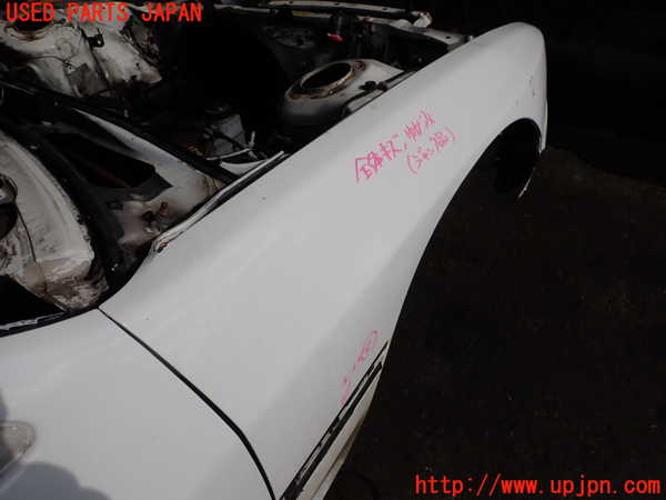 5UPJ-25211080]サバンナ RX-7(FC3S)右前フェンダー 【ジャンク品】 中古_m0003.jpg