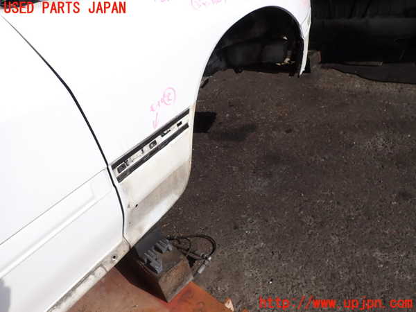 5UPJ-25211080]サバンナ RX-7(FC3S)右前フェンダー 【ジャンク品】 中古_m0004.jpg