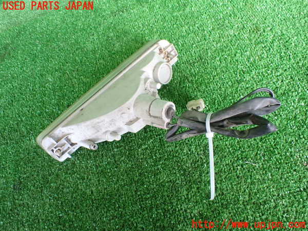 5UPJ-25211152]サバンナ RX-7(FC3S)左コーナーランプ 中古_m0002.jpg