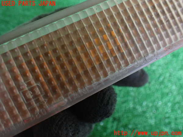 5UPJ-25211152]サバンナ RX-7(FC3S)左コーナーランプ 中古_m0003.jpg