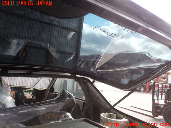 2UPJ-25211582]サバンナ RX-7(FC3S)バックドアガラス リアゲートガラス 【ジャンク品】 中古(43R-00014 M498)_m0005.jpg