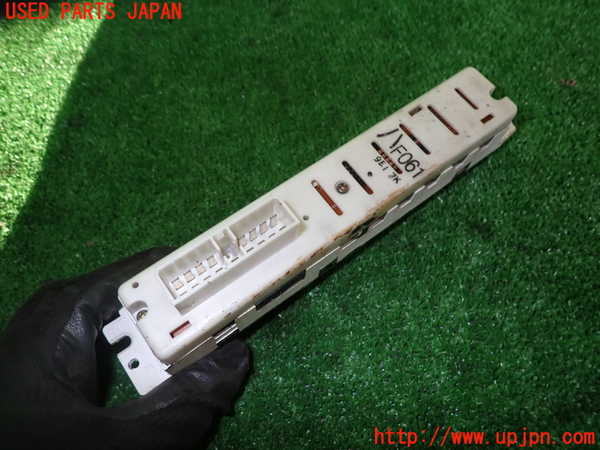 5UPJ-25217850]サバンナ RX-7(FC3S)時計 中古_m0003.jpg
