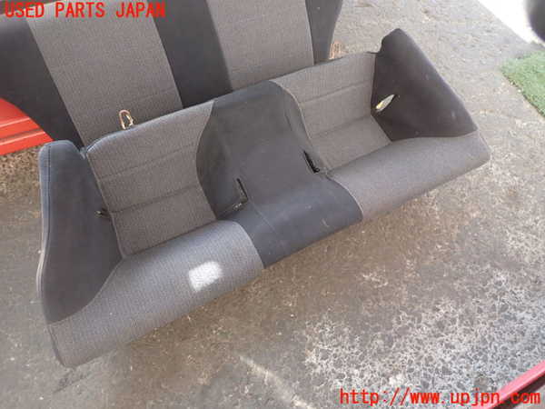 2UPJ-25217385]サバンナ RX-7(FC3S)リアシート 中古_m0003.jpg