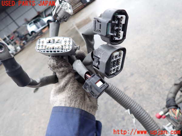 2UPJ-25222010]ハイエースバン200系(KDH201V)エンジン 1KD-FTV 4WD 中古_m0002.jpg