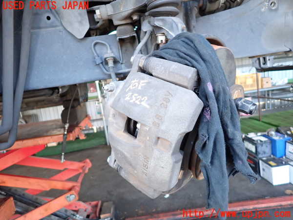 2UPJ-25224080]ハイエースバン200系(KDH201V)右フロントキャリパー 中古_m0001.jpg