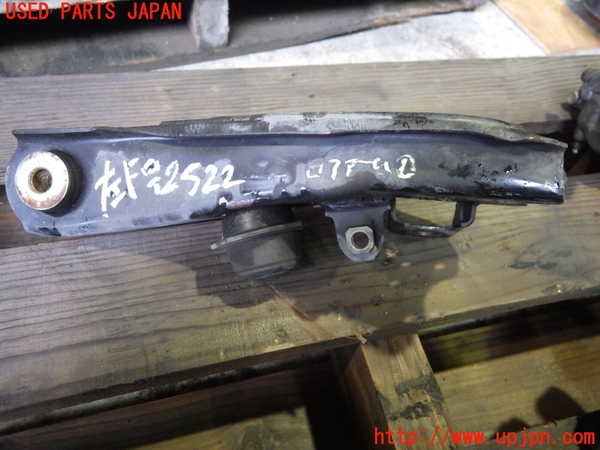2UPJ-25225186]ハイエースバン200系(KDH201V)左フロントロアアーム1 中古_m0001.jpg
