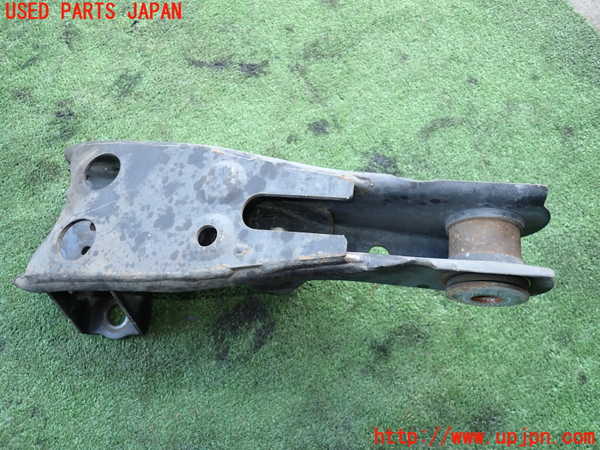 2UPJ-25225186]ハイエースバン200系(KDH201V)左フロントロアアーム1 中古_m0002.jpg