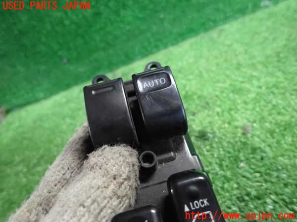2UPJ-25226240]ハイエースバン200系(KDH201V)右前パワーウィンドウスイッチ 中古_m0003.jpg