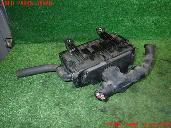 2UPJ-25226741]ハイエースバン200系(KDH201V)ヒューズボックス1 中古_m0002.jpg