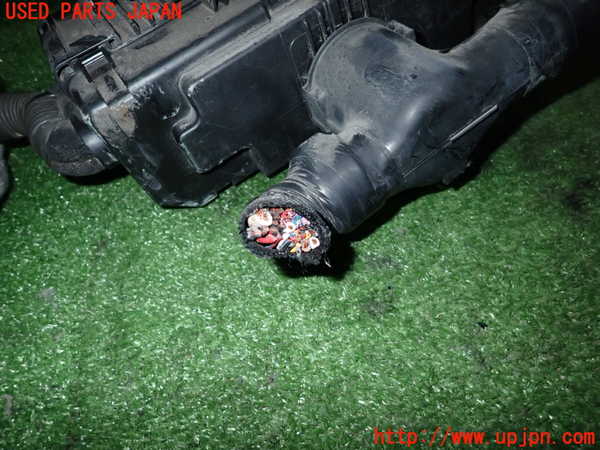 2UPJ-25226741]ハイエースバン200系(KDH201V)ヒューズボックス1 中古_m0005.jpg