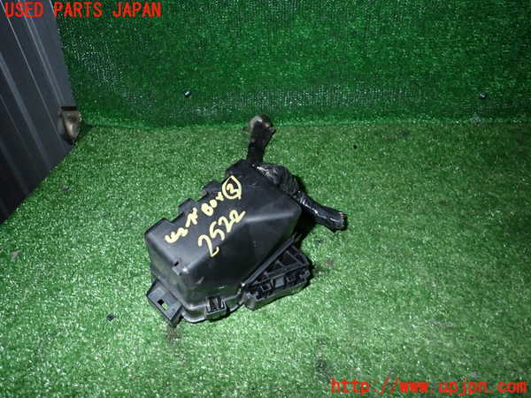 2UPJ-25226743]ハイエースバン200系(KDH201V)ヒューズボックス3 中古_m0004.jpg