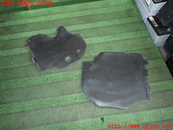 2UPJ-25227800]ハイエースバン200系(KDH201V)フロアマット 中古_m0004.jpg