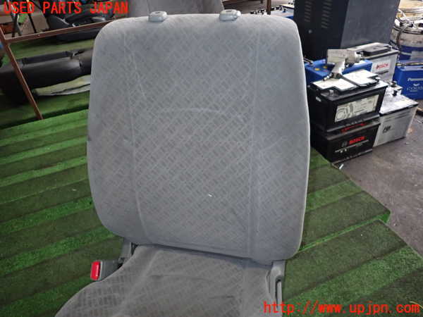 2UPJ-25227065]ハイエースバン200系(KDH201V)助手席シート 中古_m0003.jpg