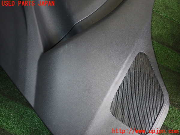 2UPJ-25221234]ハイエースバン200系(KDH201V)右前ドア内張り 中古_m0003.jpg